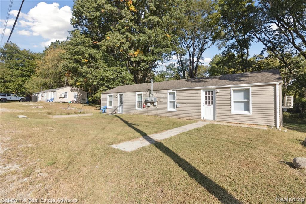 11429 Frey Court, Whitmore Lake, MI 48116 — Photo 12