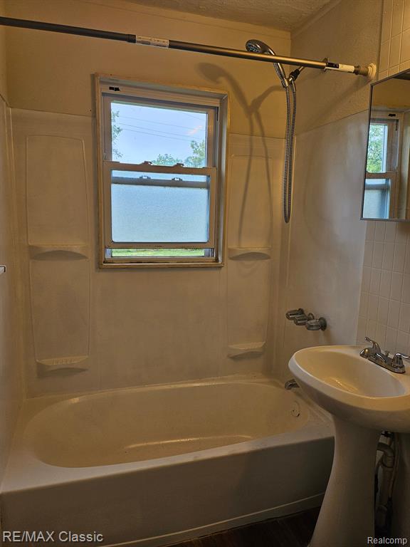 6031 CHEROKEE Street, Taylor, MI 48180 — Photo 9