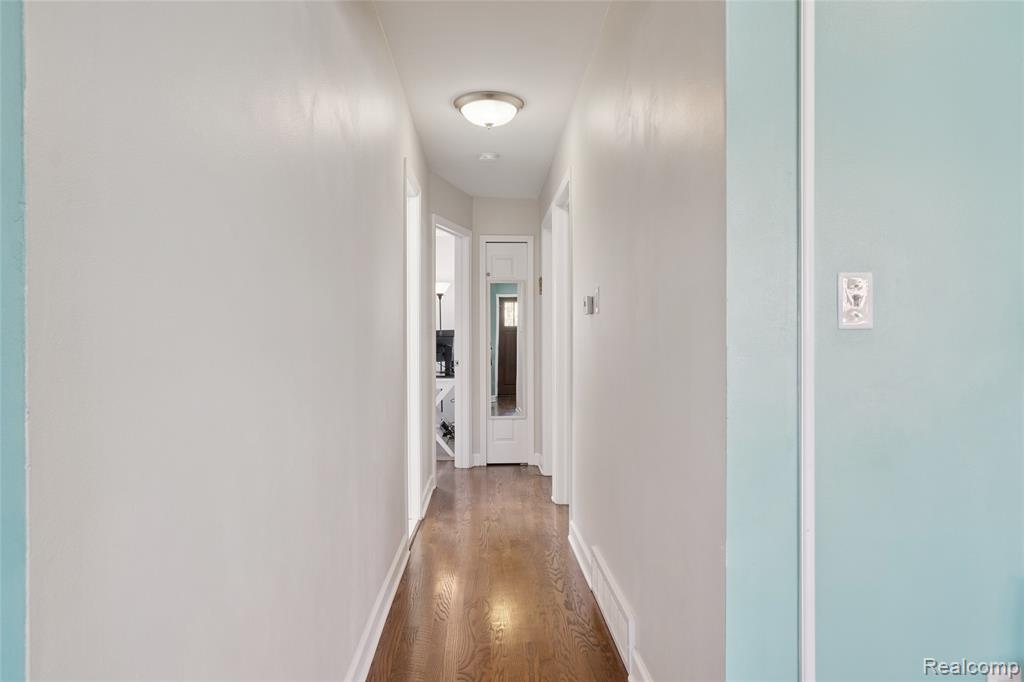 4241 Cooper Avenue, Royal Oak, MI 48073 — Photo 16