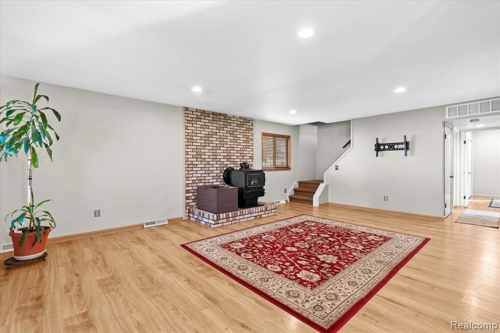 4485 Pommore, Milford, MI 48380 — Photo 5