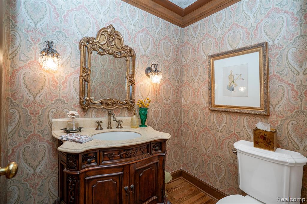 32870 Bingham Lane, Bingham Farms, MI 48025 — Photo 16