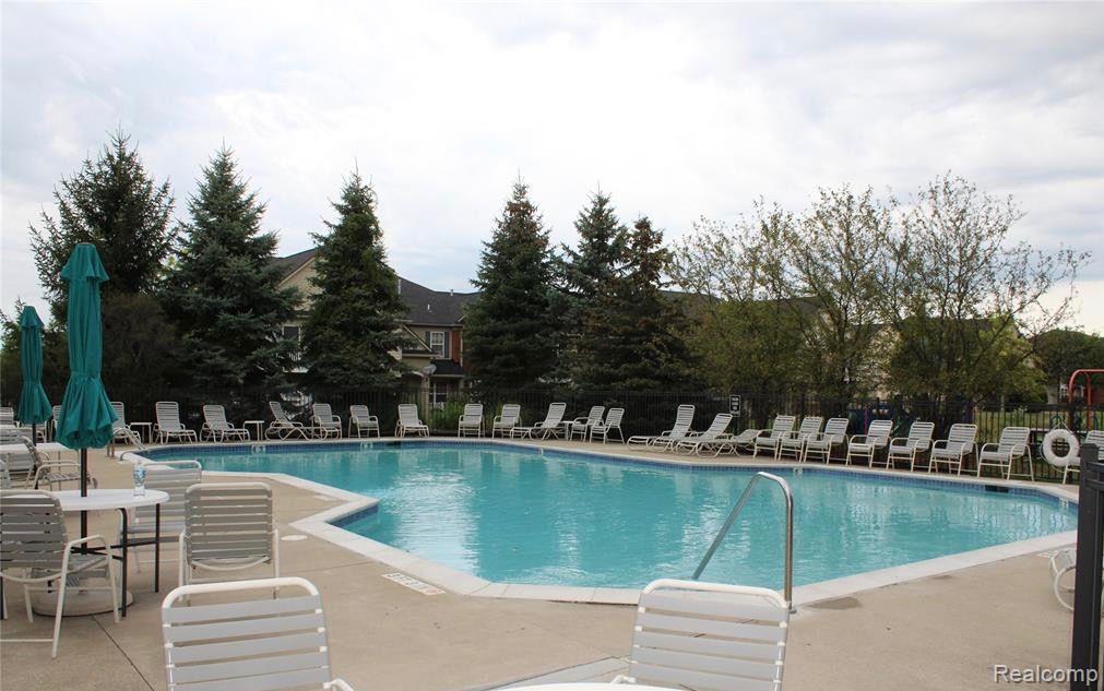 4094 HAMPTON RIDGE Boulevard, Howell, MI 48843 — Photo 22