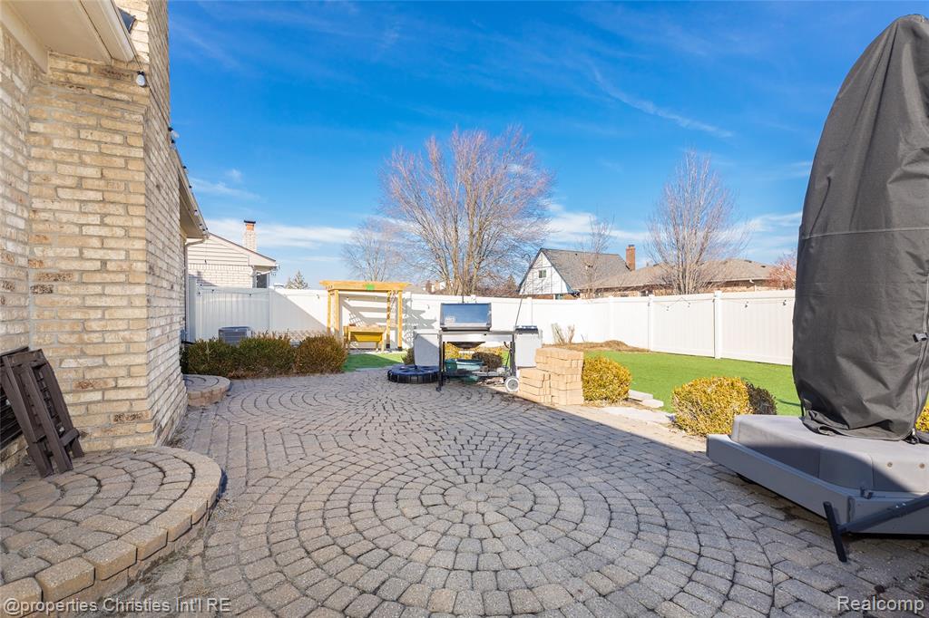 47192 Sanborn Drive, Macomb, MI 48044 — Photo 38