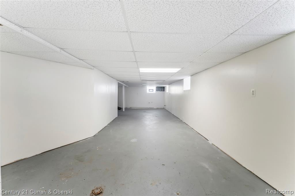 6625 Reuter Street, Dearborn, MI 48126 — Photo 33