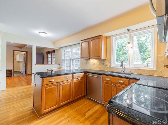 8160 Manchester, Grosse Ile, MI 48138 — Photo 14