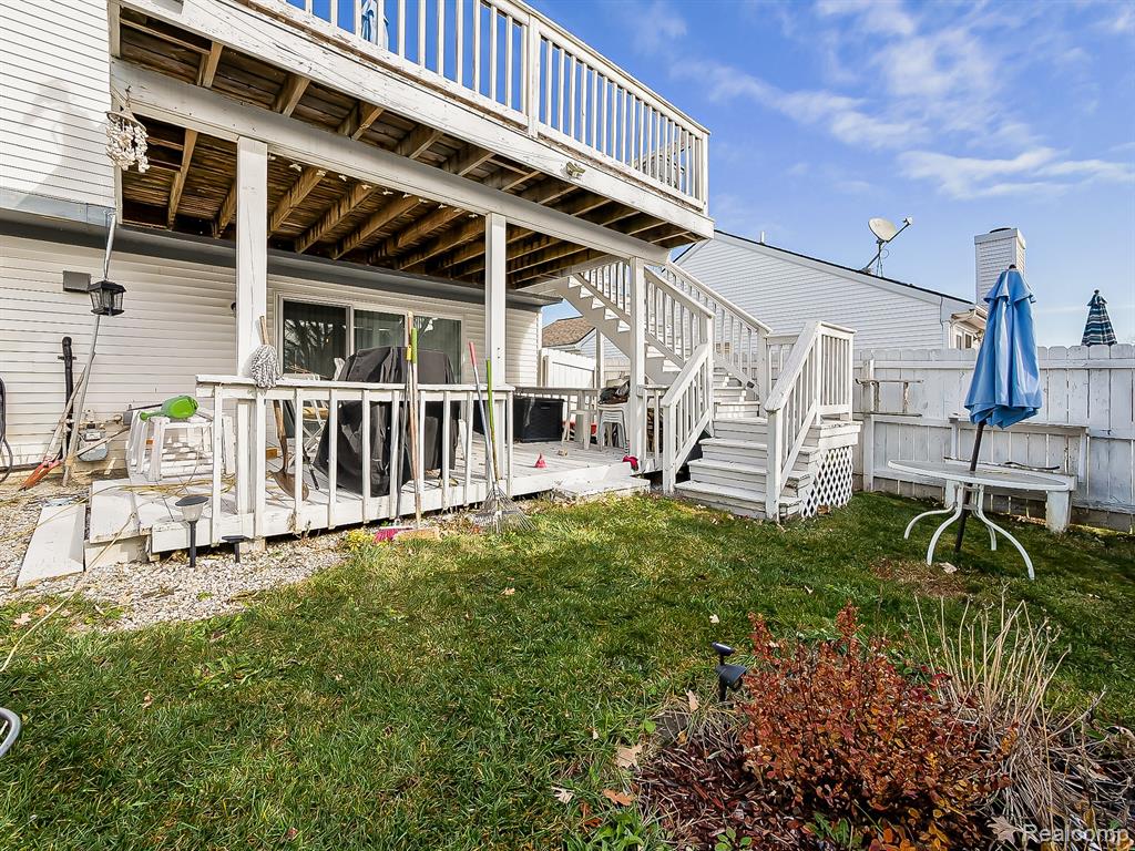 7594 Bay Tree Drive, Ypsilanti, MI 48197 — Photo 21