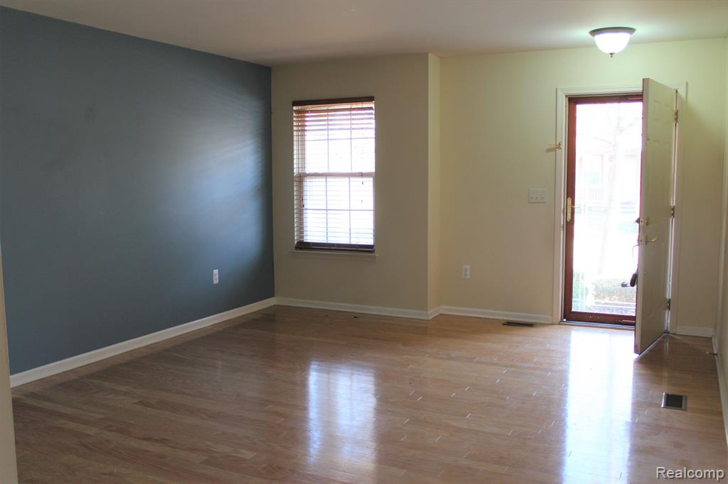 4160 BRIGHTON Lane, Canton, MI 48188 — Photo 2