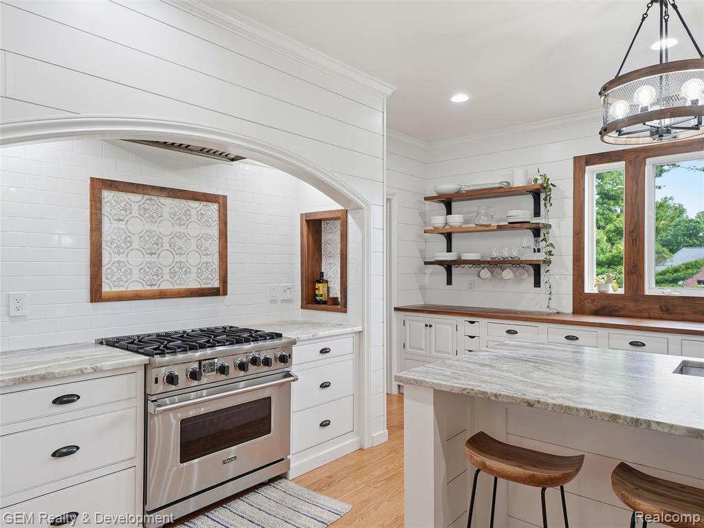 45625 W 9 Mile Road, Novi, MI — Photo 17
