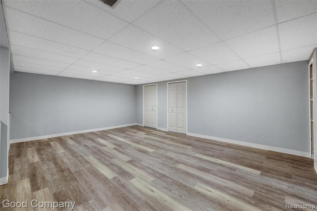 5893 CHRISTINA Drive, West Bloomfield, MI 48324 — Photo 47