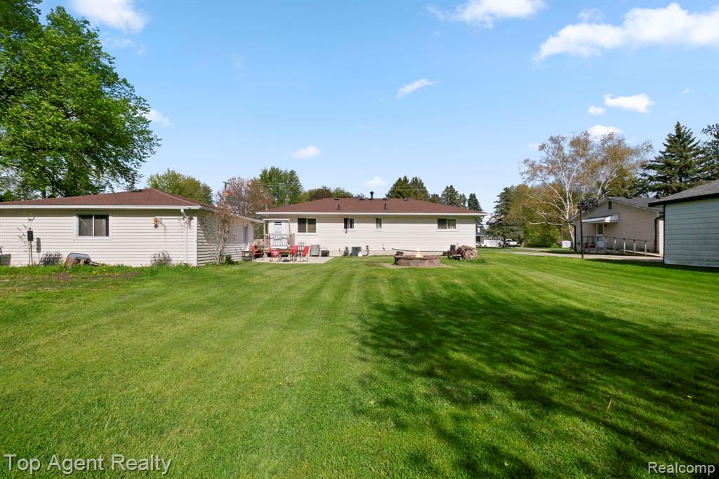 54951 Ridge Road, New Baltimore, MI 48047 — Photo 12