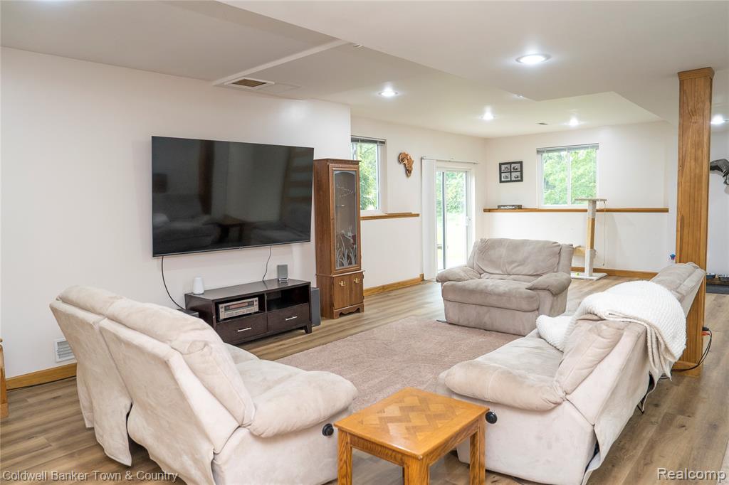 4152 Emily Court, Howell, MI 48843 — Photo 17