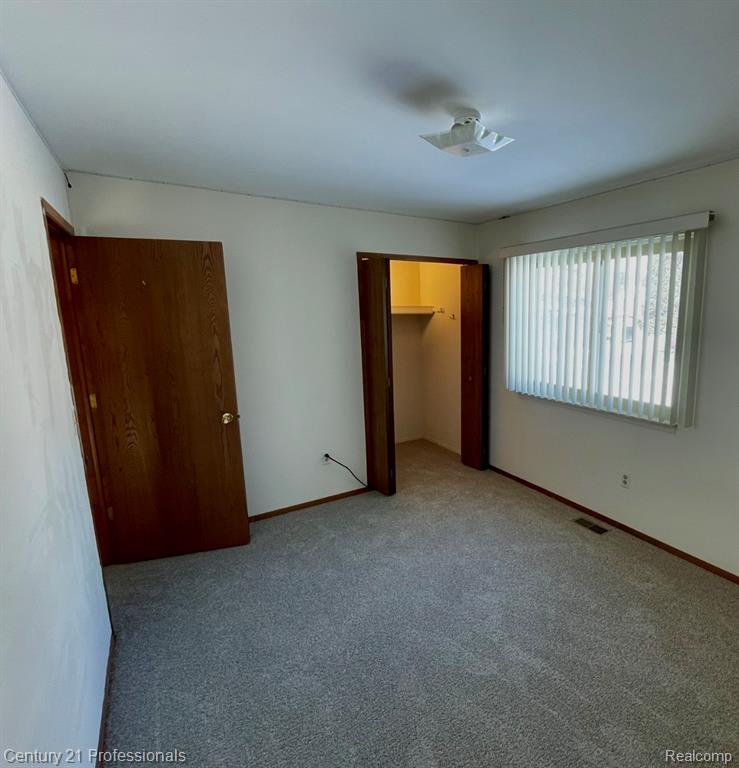 726 Baker Street, Rochester Hills, MI 48307 — Photo 15