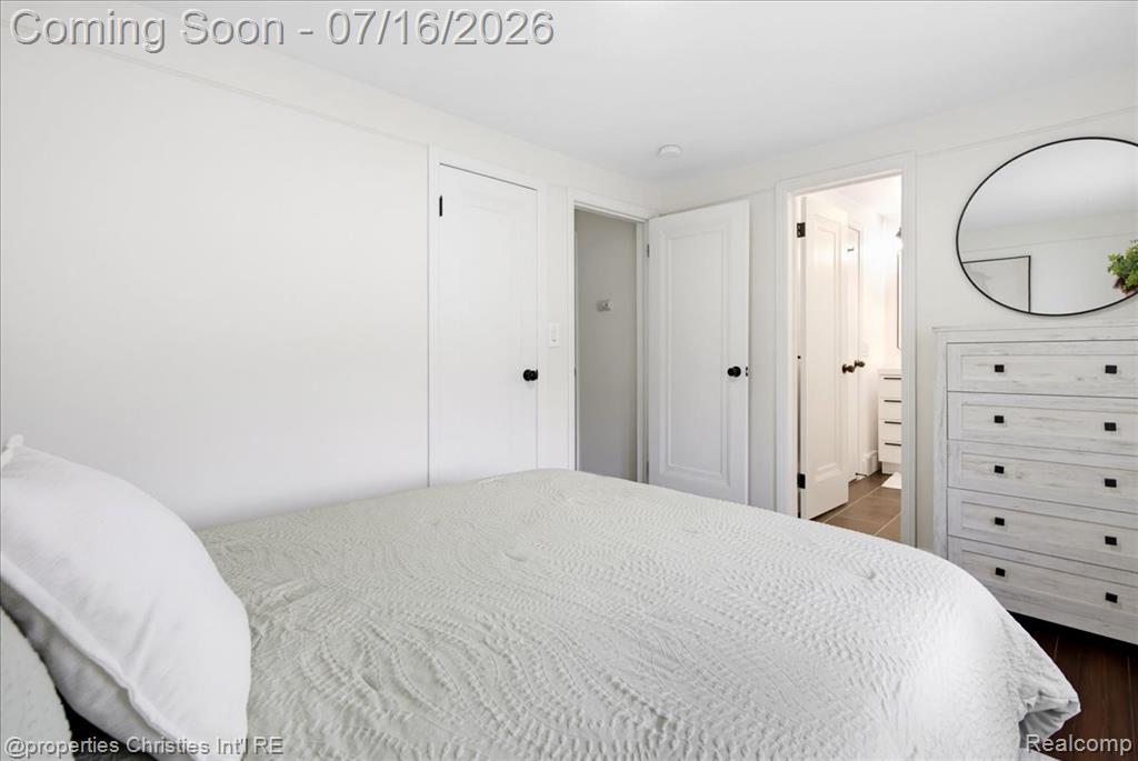 26642 York Road, Huntington Woods, MI — Photo 36