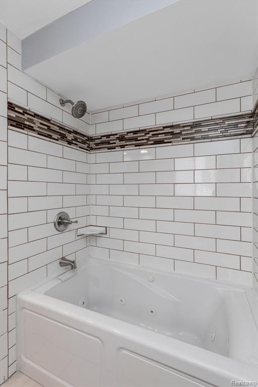 5559 Abington, West Bloomfield, MI — Photo 29
