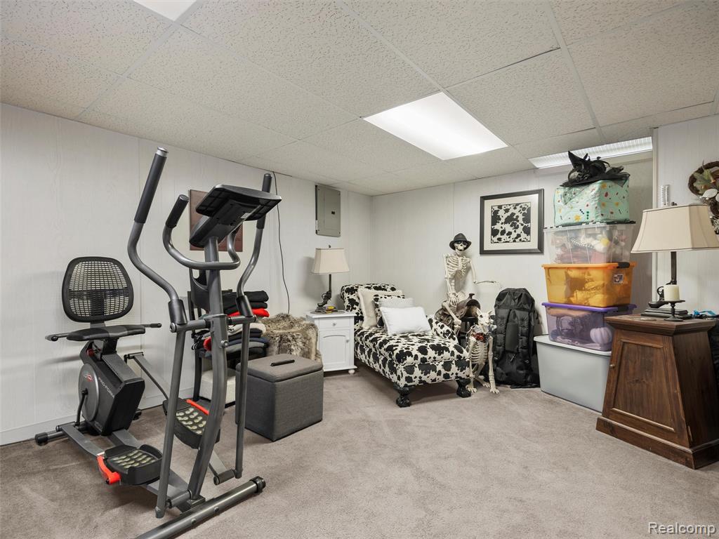 7721 Carrousel Boulevard, Westland, MI — Photo 30