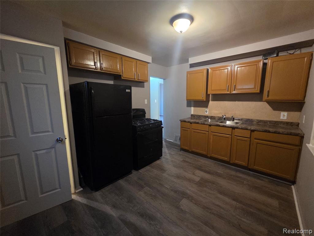 8084 Evergreen Avenue, Detroit, MI 48228 — Photo 9