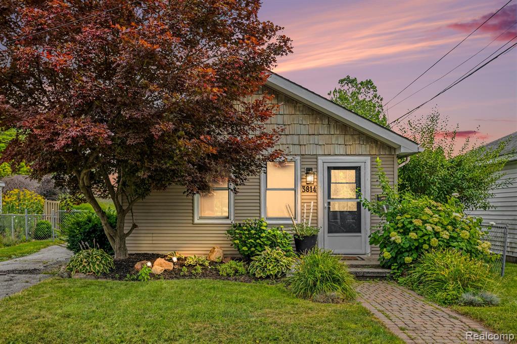 3814 N Blair Avenue, Royal Oak, MI 48073