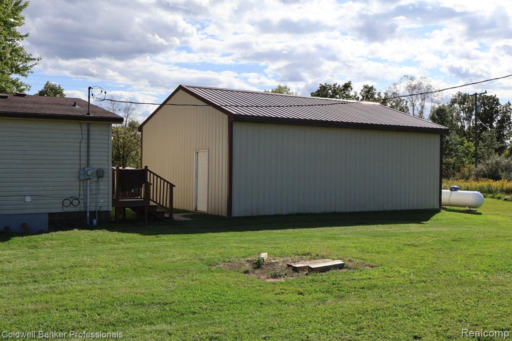 8523 TURNER Road, Imlay City, MI 48444 — Photo 35