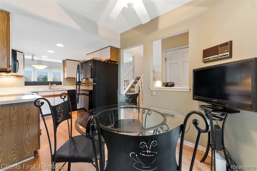 3414 Breckland Court, Ann Arbor, MI 48108 — Photo 7