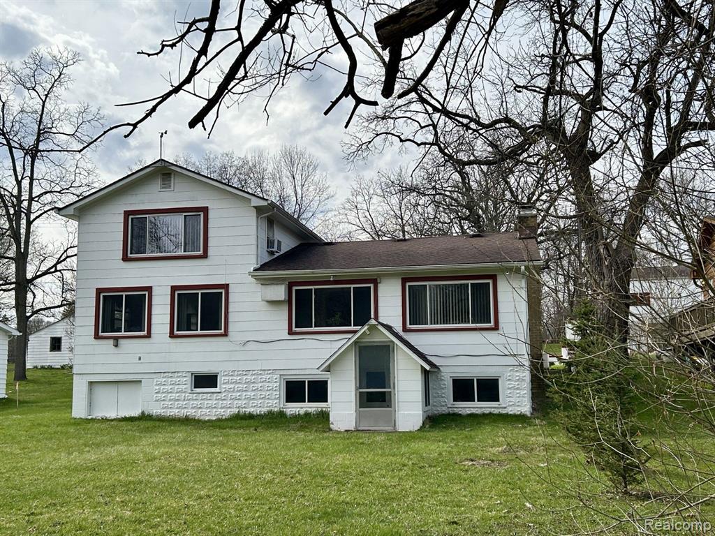 9343 Shannon Drive, Brighton, MI 48116 — Photo 2