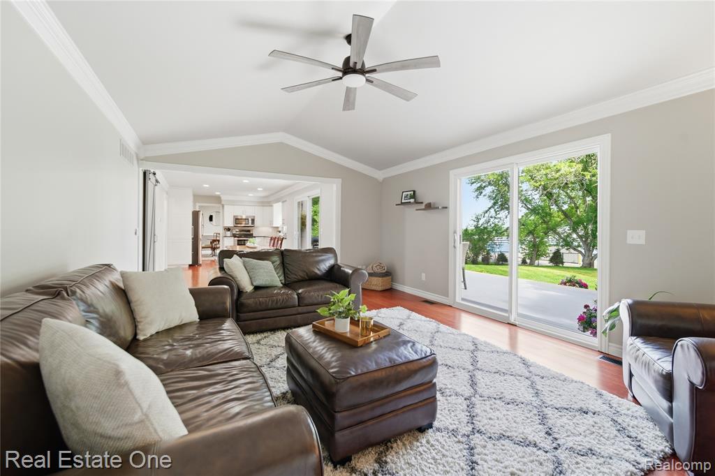 219 Briarwood Drive, Highland, MI — Photo 21
