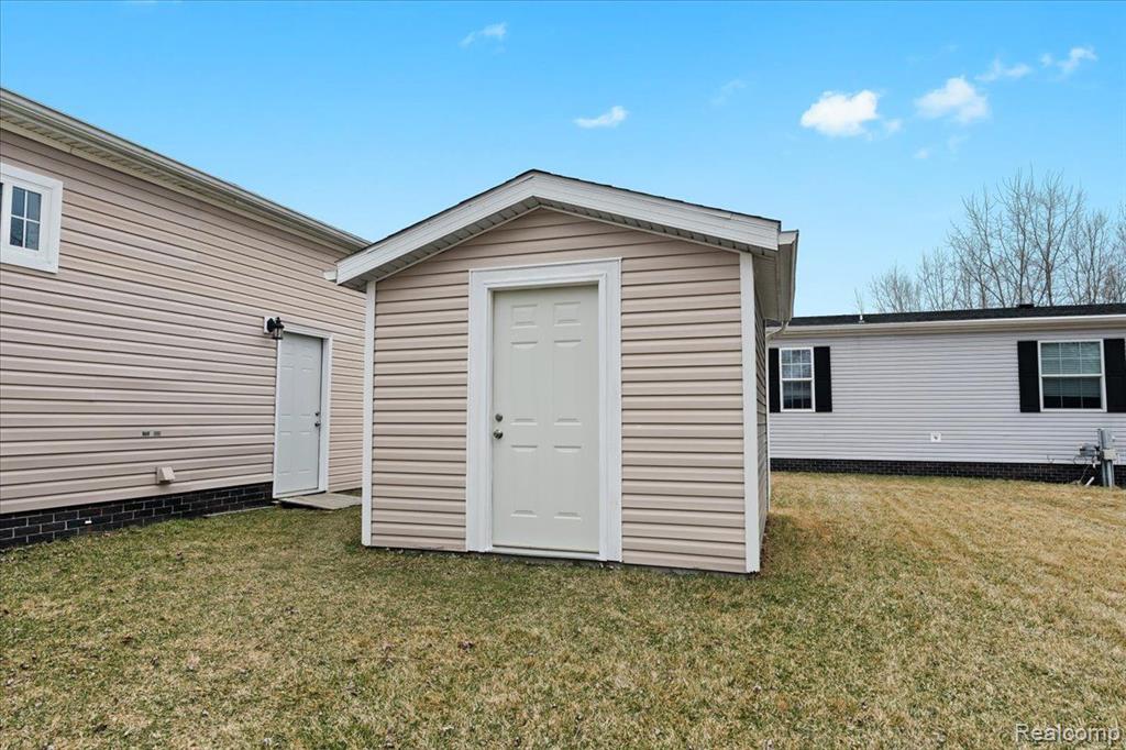 11209 SPRING ARBOR, South Lyon, MI 48178 — Photo 24