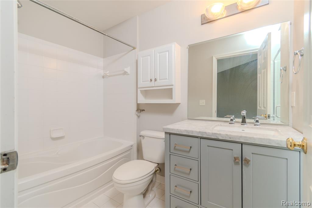 41859 Mitchell Road, Novi, MI — Photo 10