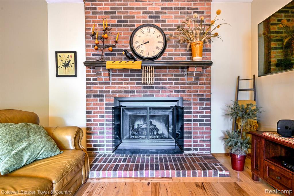 978 Oak Ridge Circle, Brighton, MI 48116 — Photo 21