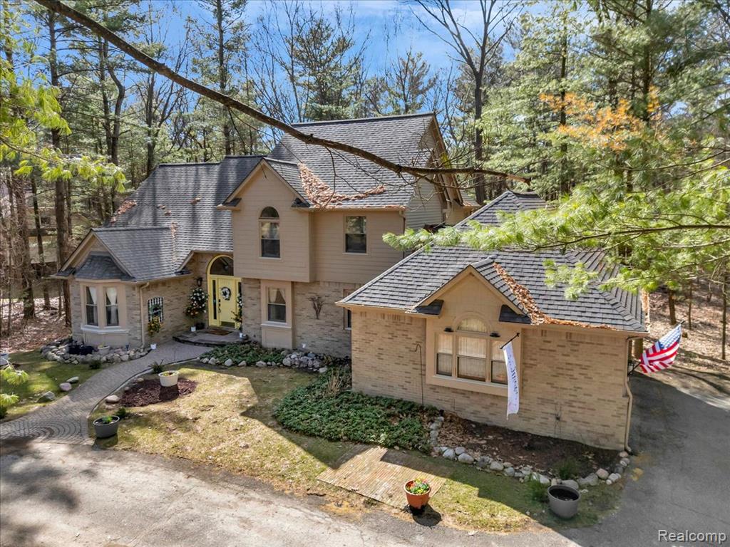 573 NAKOMIS Trail, Orion, MI 48362 — Photo 67