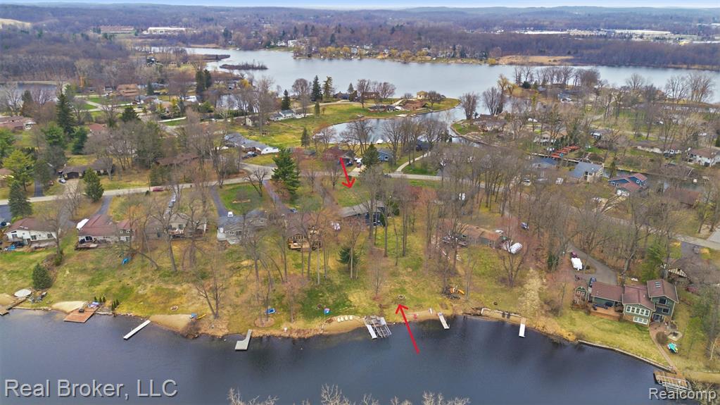 Drone / aerial view of a large body of water