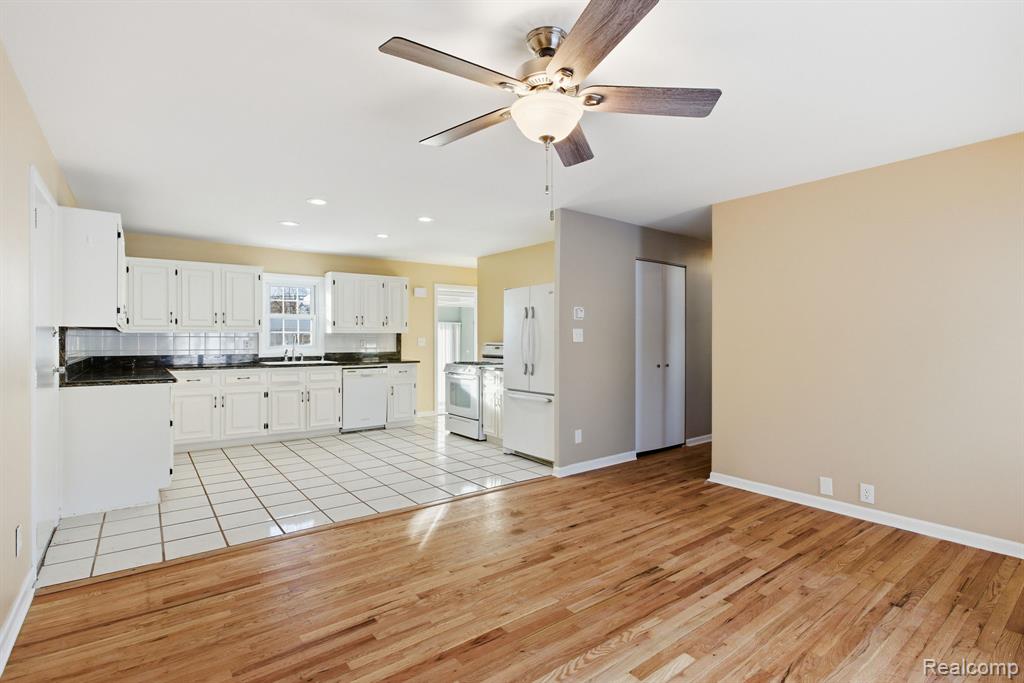 532 Michigan Avenue, Marysville, MI 48040 — Photo 8