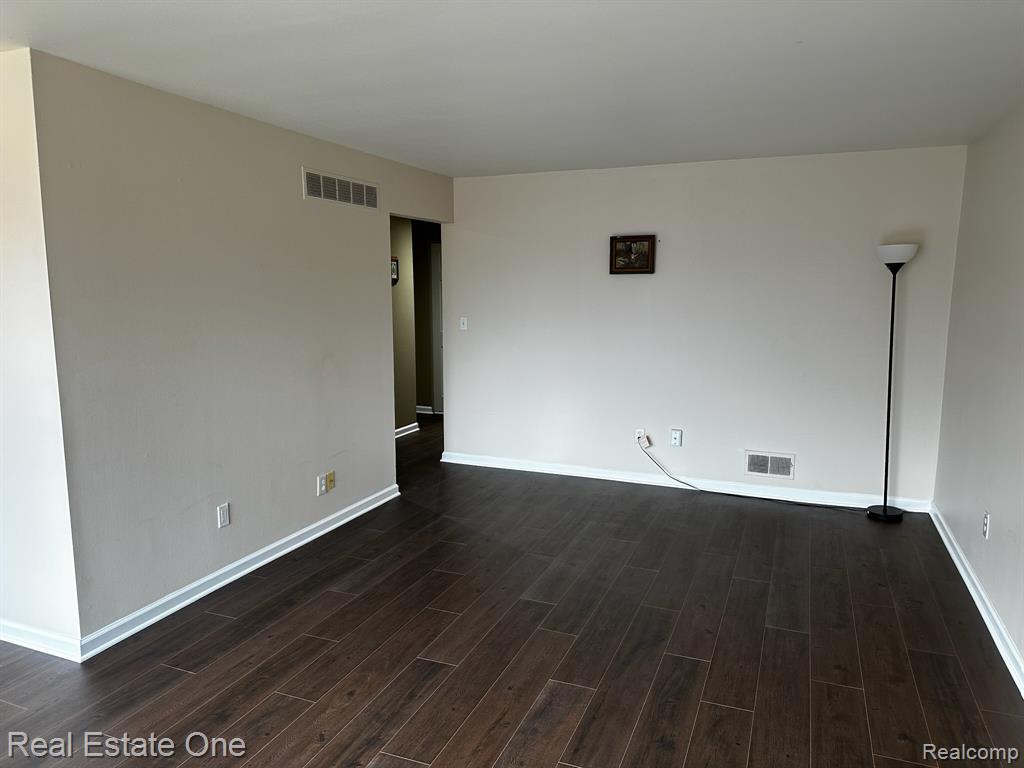 780 E Fox Hills Drive, Bloomfield Hills, MI 48304 — Photo 14