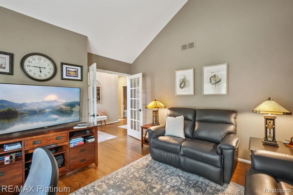 4663 Huntington Drive, Brighton, MI 48116 — Photo 8