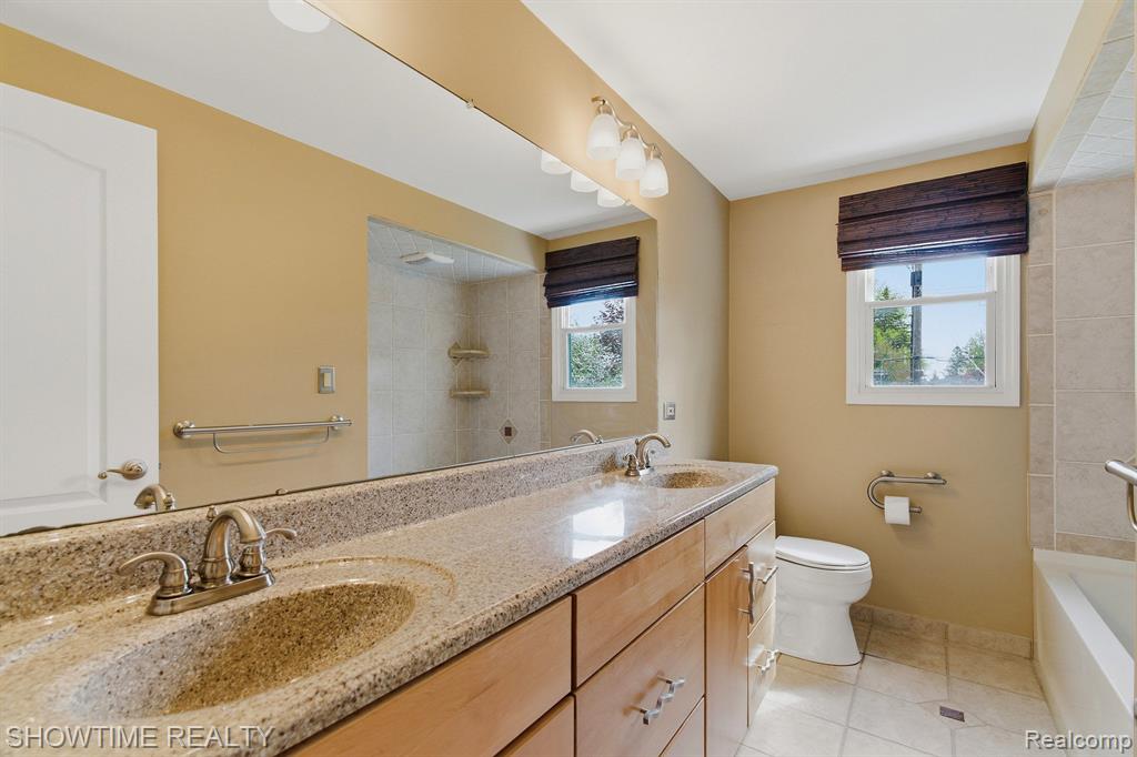 45466 Keding Street, Utica, MI 48317 — Photo 4