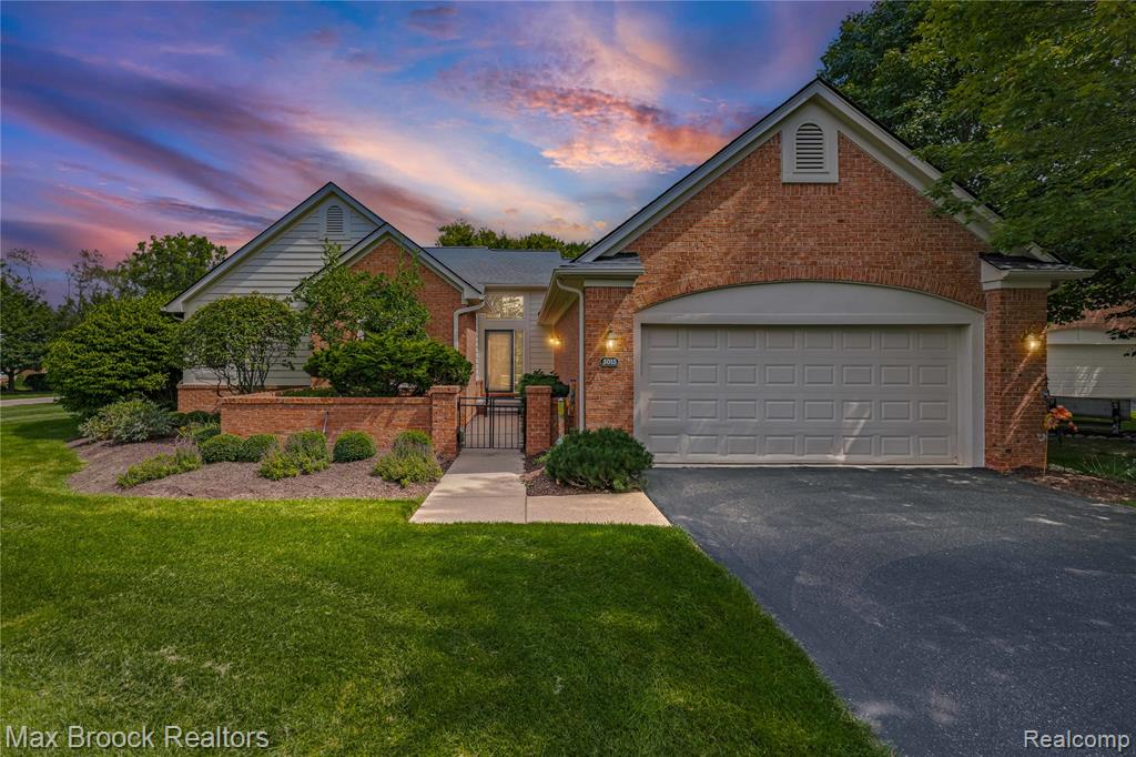 5015 Lake Vista Drive, West Bloomfield, MI 48323 — Photo 3