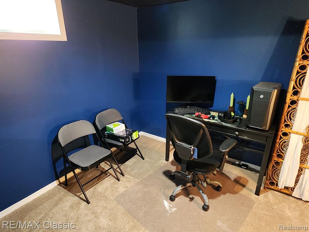 621 SYMES Avenue, Royal Oak, MI 48067 — Photo 35