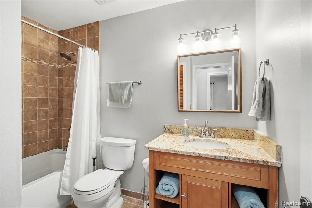 11591 PLEASANT VIEW Drive, Pinckney, MI 48169 — Photo 23