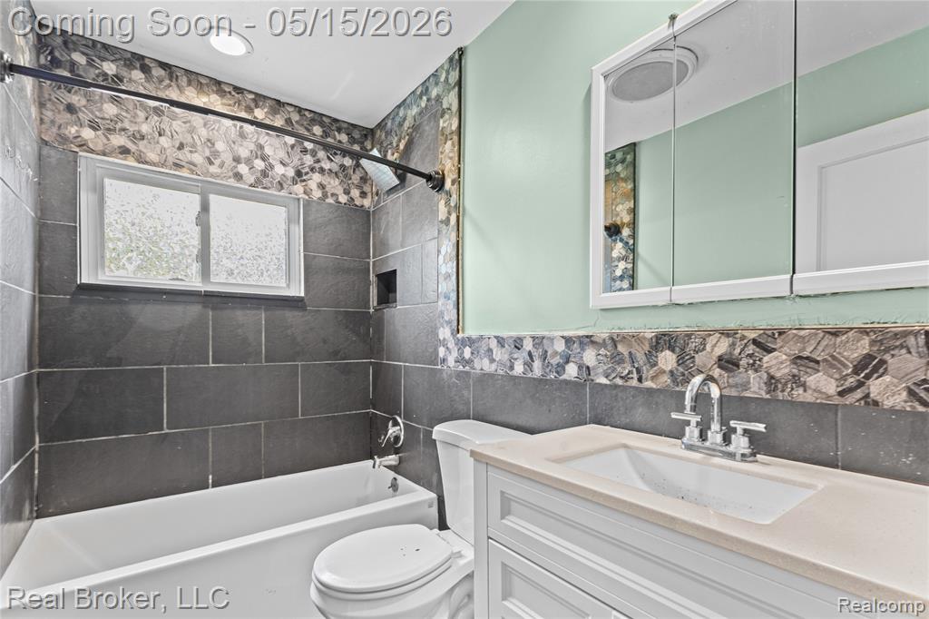 17486 Maine Street, Hamtramck, MI 48212 — Photo 16