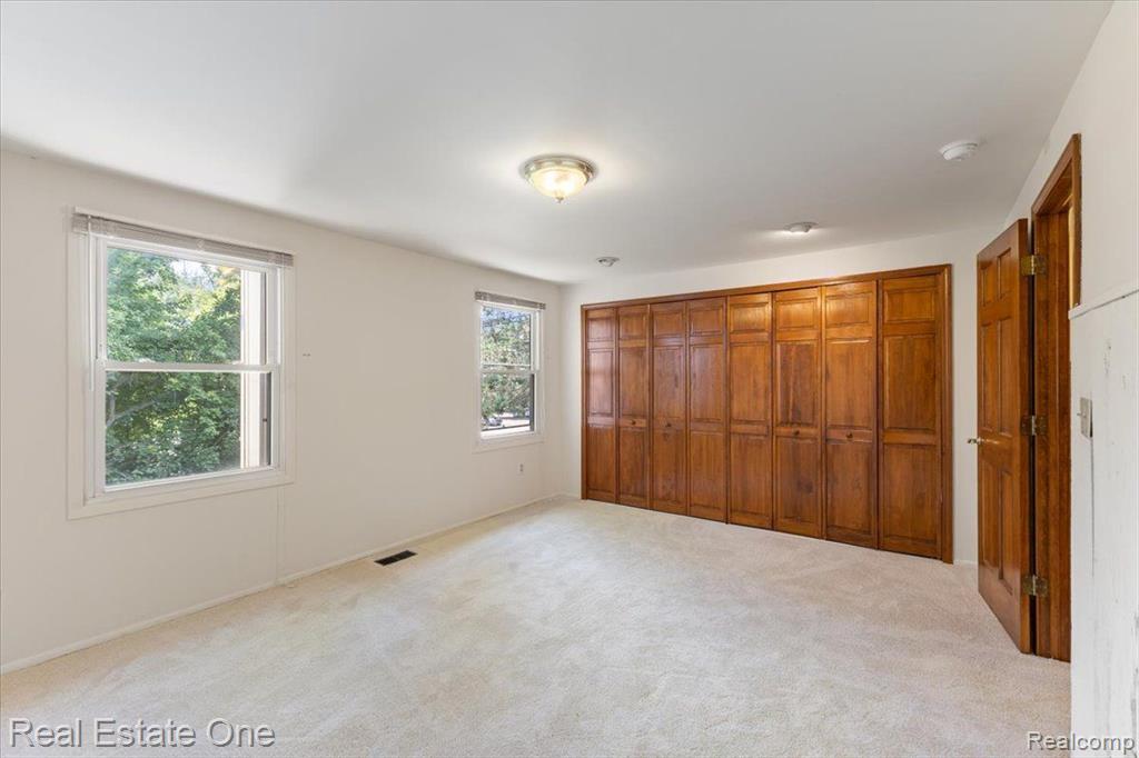 1649 BRENTWOOD Drive, 140, Troy, MI 48098 — Photo 11