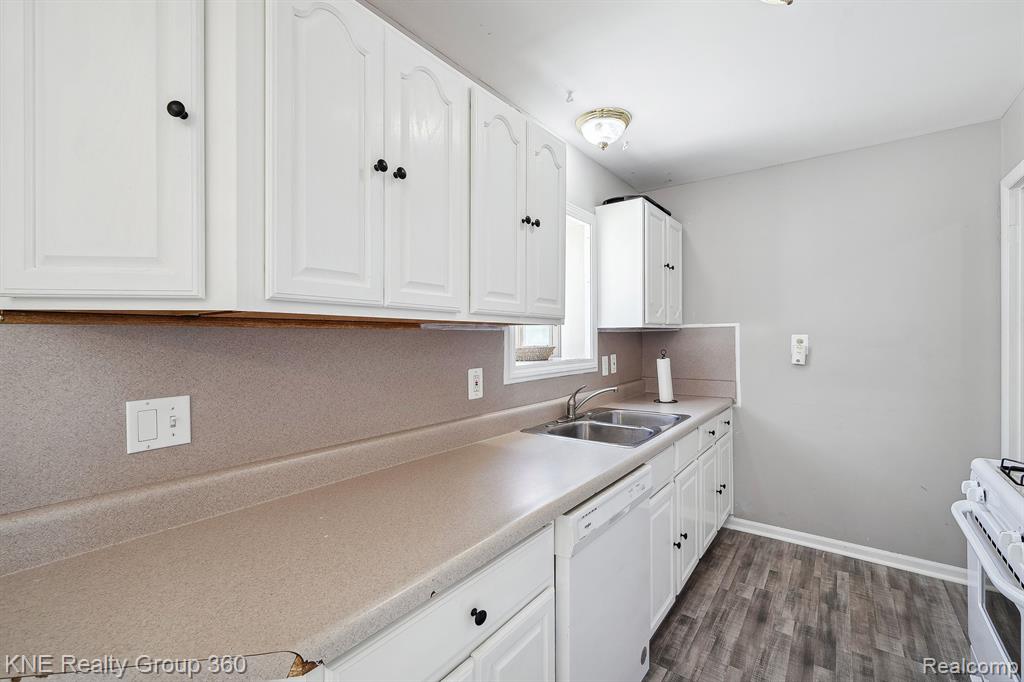 1395 BYRON Avenue, Ypsilanti, MI 48198 — Photo 16