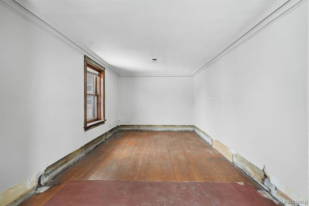 649 VAN DYKE Street, Detroit, MI 48214 — Photo 32