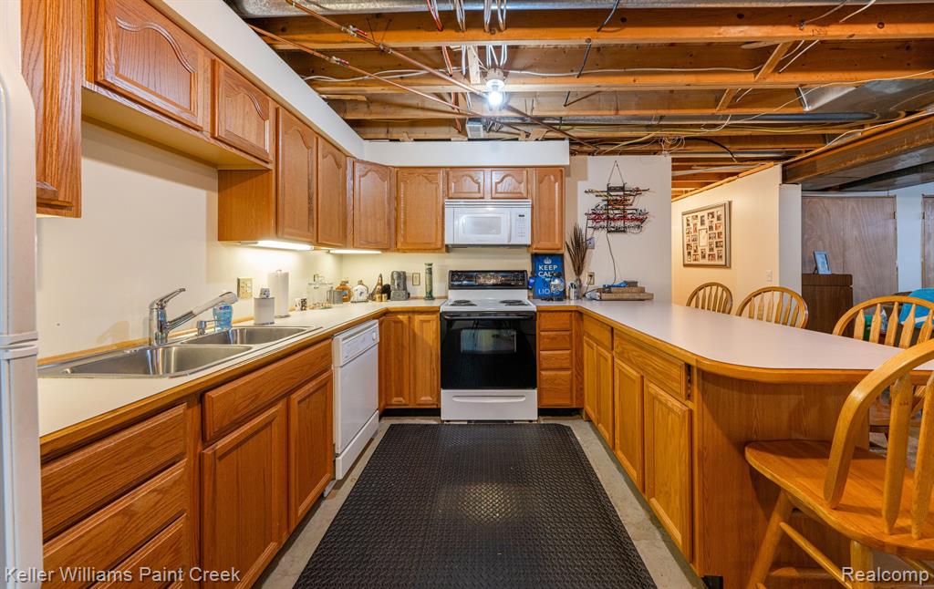 9594 MARQUETTE Road, Wales, MI — Photo 40