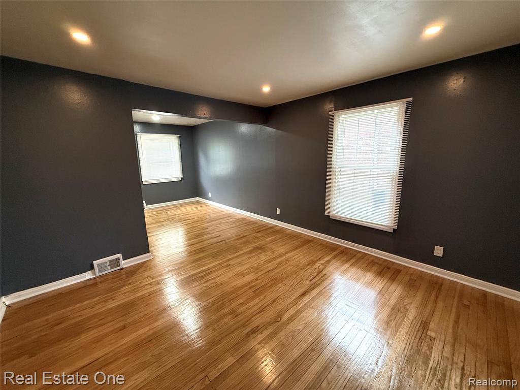 9150 Saint Marys Street, Detroit, MI 48228 — Photo 2