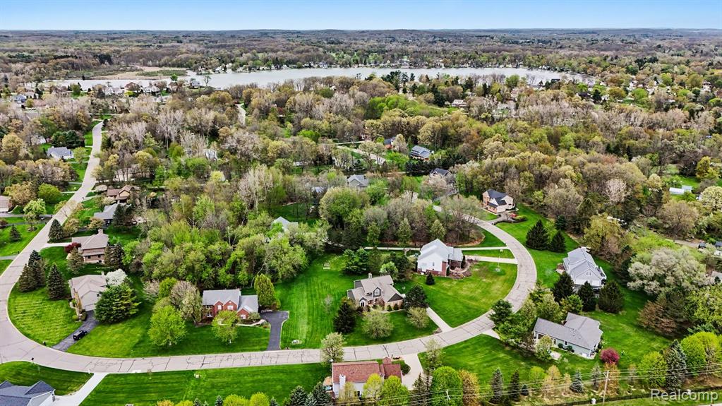9270 Anacapa Bay Drive, Pinckney, MI 48169 — Photo 26