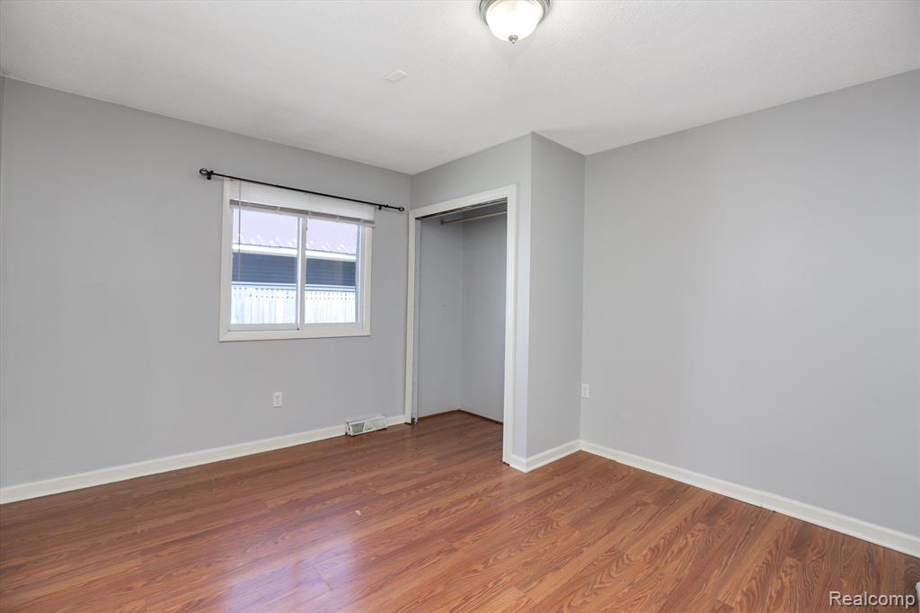 131 BALL Street, Ortonville, MI 48462 — Photo 12