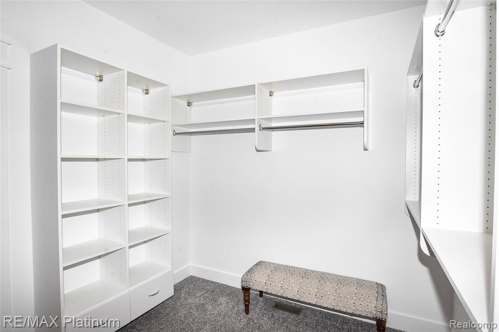 74 Candlelight, Brighton, MI 48114 — Photo 17