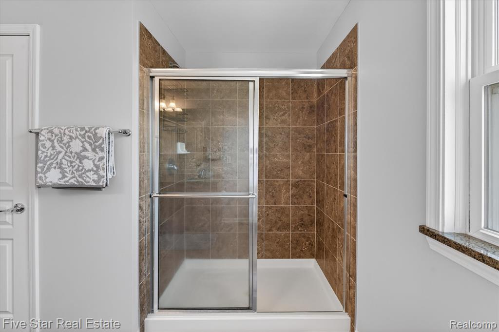 59163 Peters Barn Drive, South Lyon, MI 48178 — Photo 32
