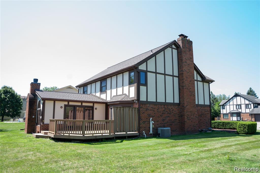 6651 Arlington Drive, West Bloomfield, MI — Photo 75