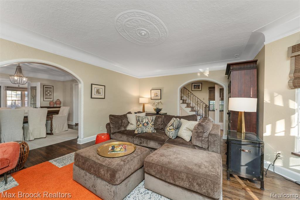 1425 Bedford Road, Grosse Pointe Park, MI 48230 — Photo 9