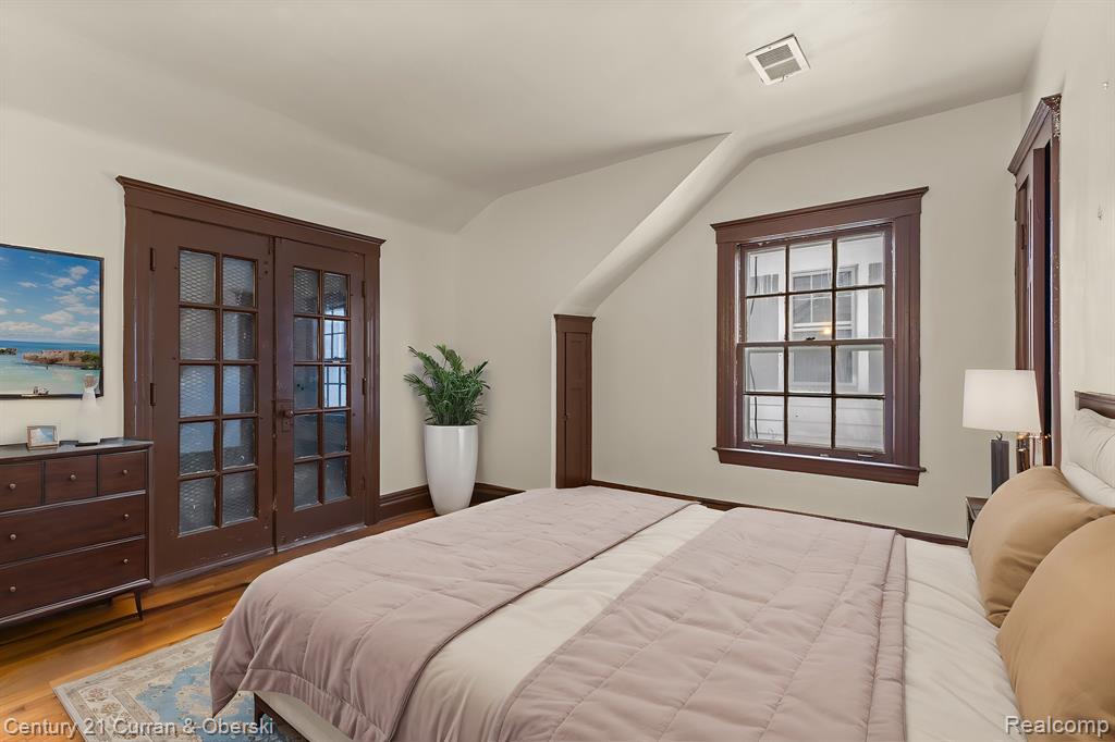 874 EDISON Street, Detroit, MI 48202 — Photo 18